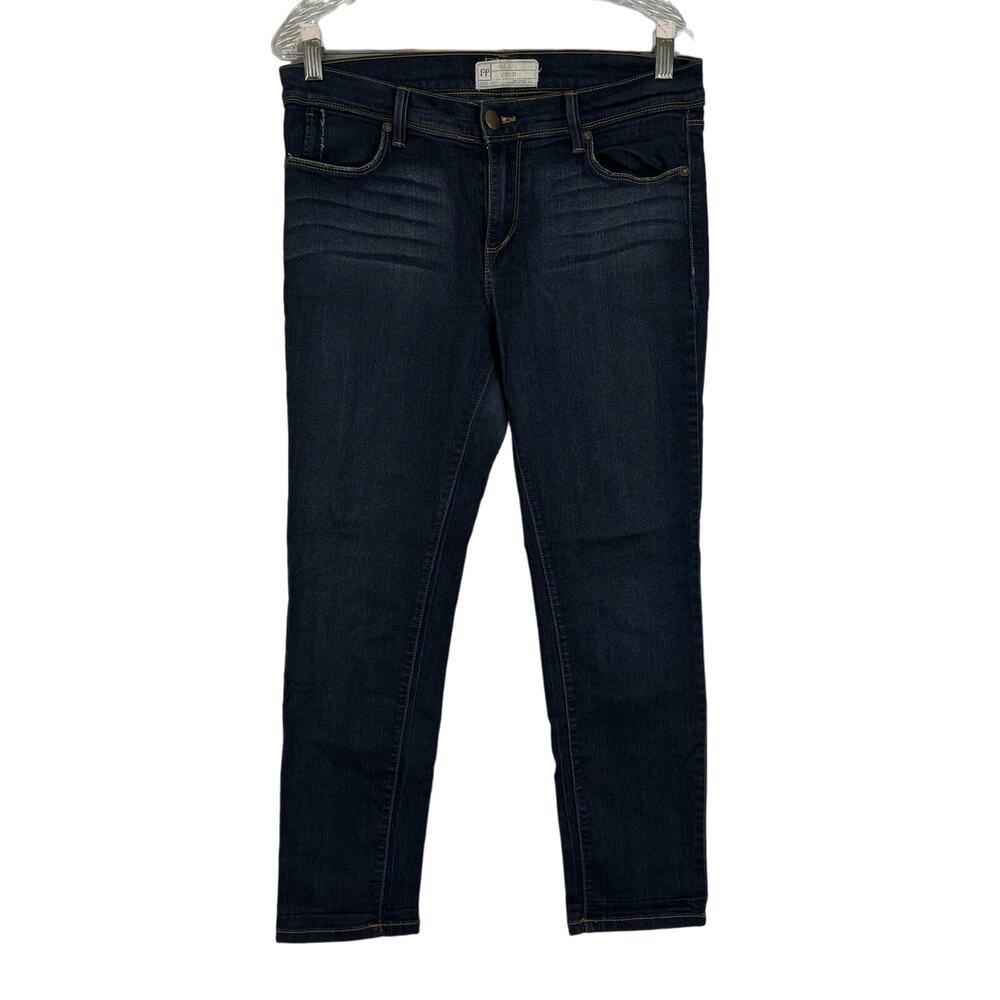 Free People skinny dark wash style Jean